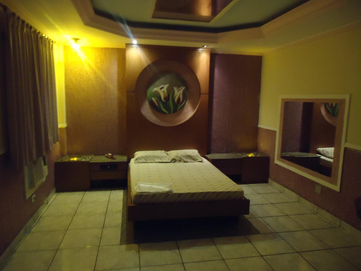 Ping Pong Hotel Santos  Buitenkant foto